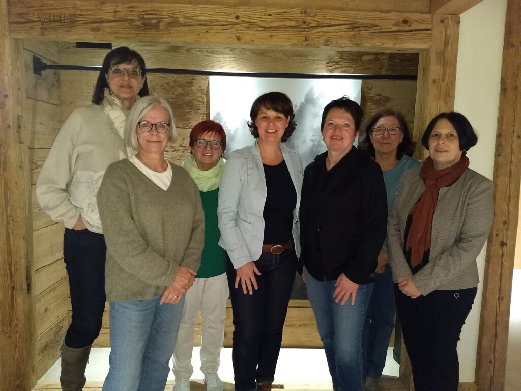 Die Frauen in den Kreistag besuchen Karin Beilharz